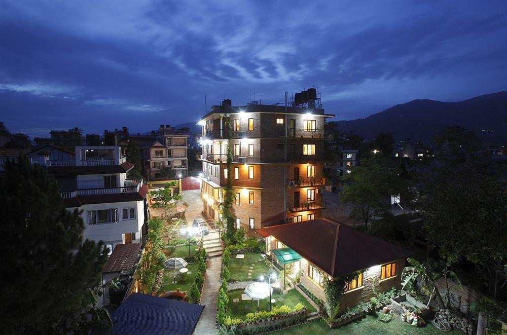 Royal Astoria Hotel Kathmandu Esterno foto