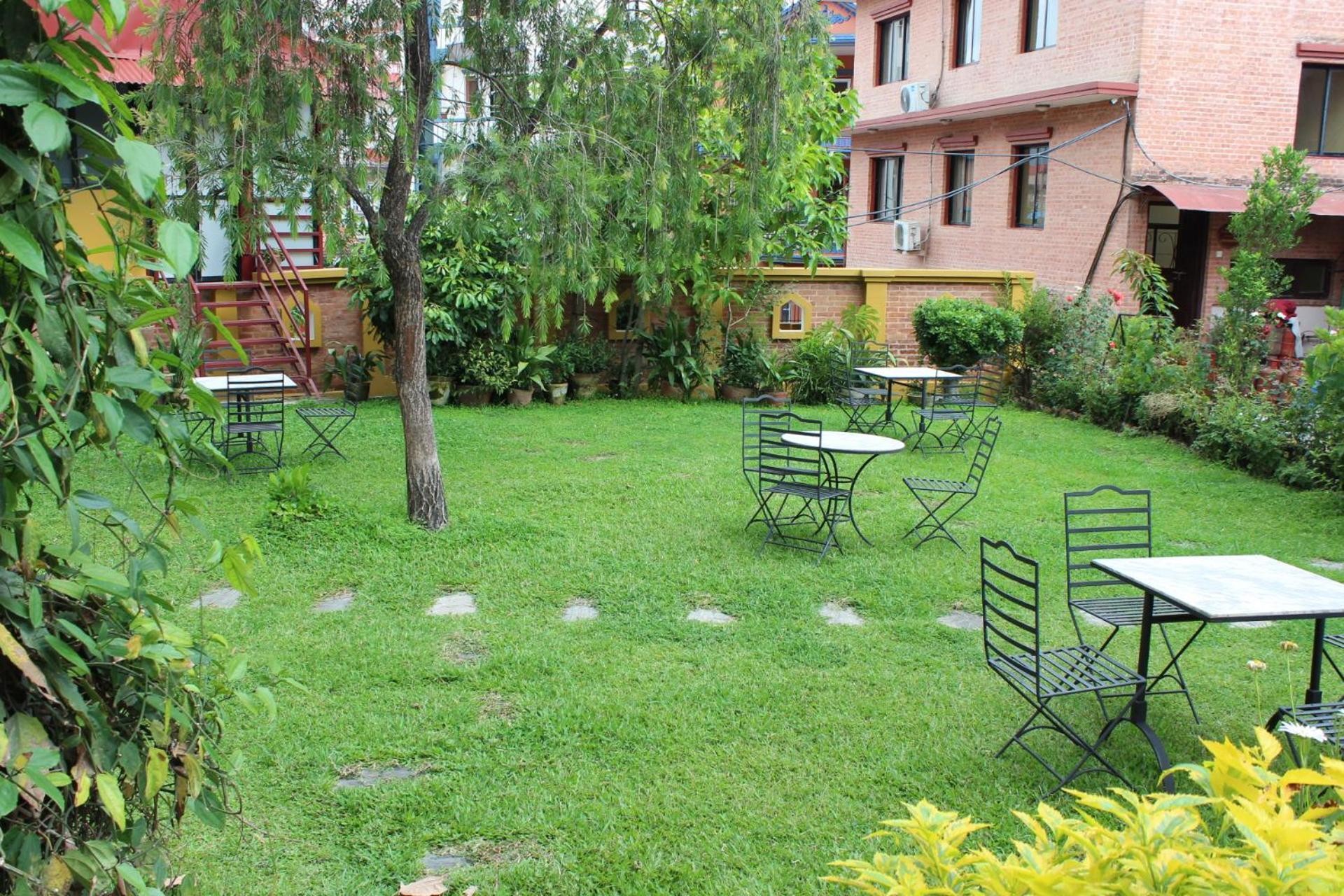 Royal Astoria Hotel Kathmandu Esterno foto