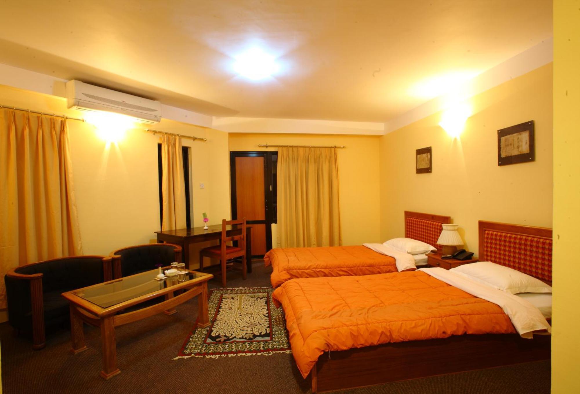 Royal Astoria Hotel Kathmandu Esterno foto