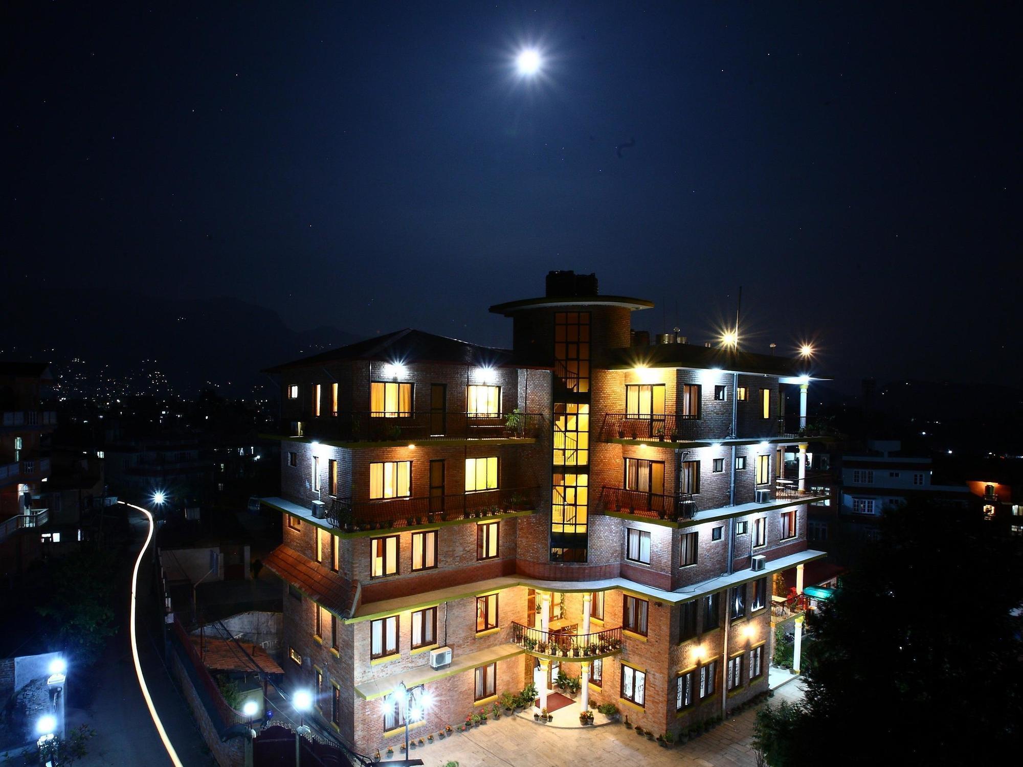 Royal Astoria Hotel Kathmandu Esterno foto