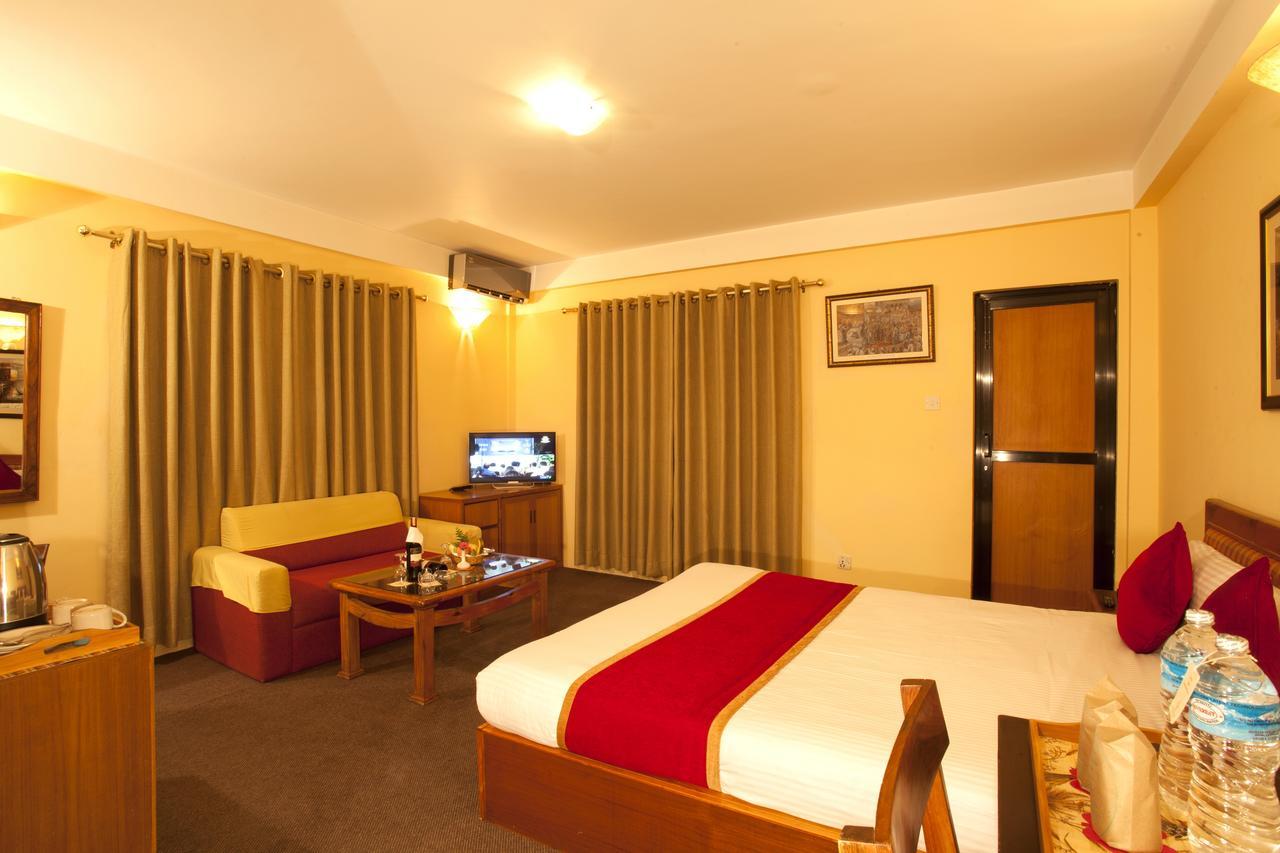 Royal Astoria Hotel Kathmandu Esterno foto
