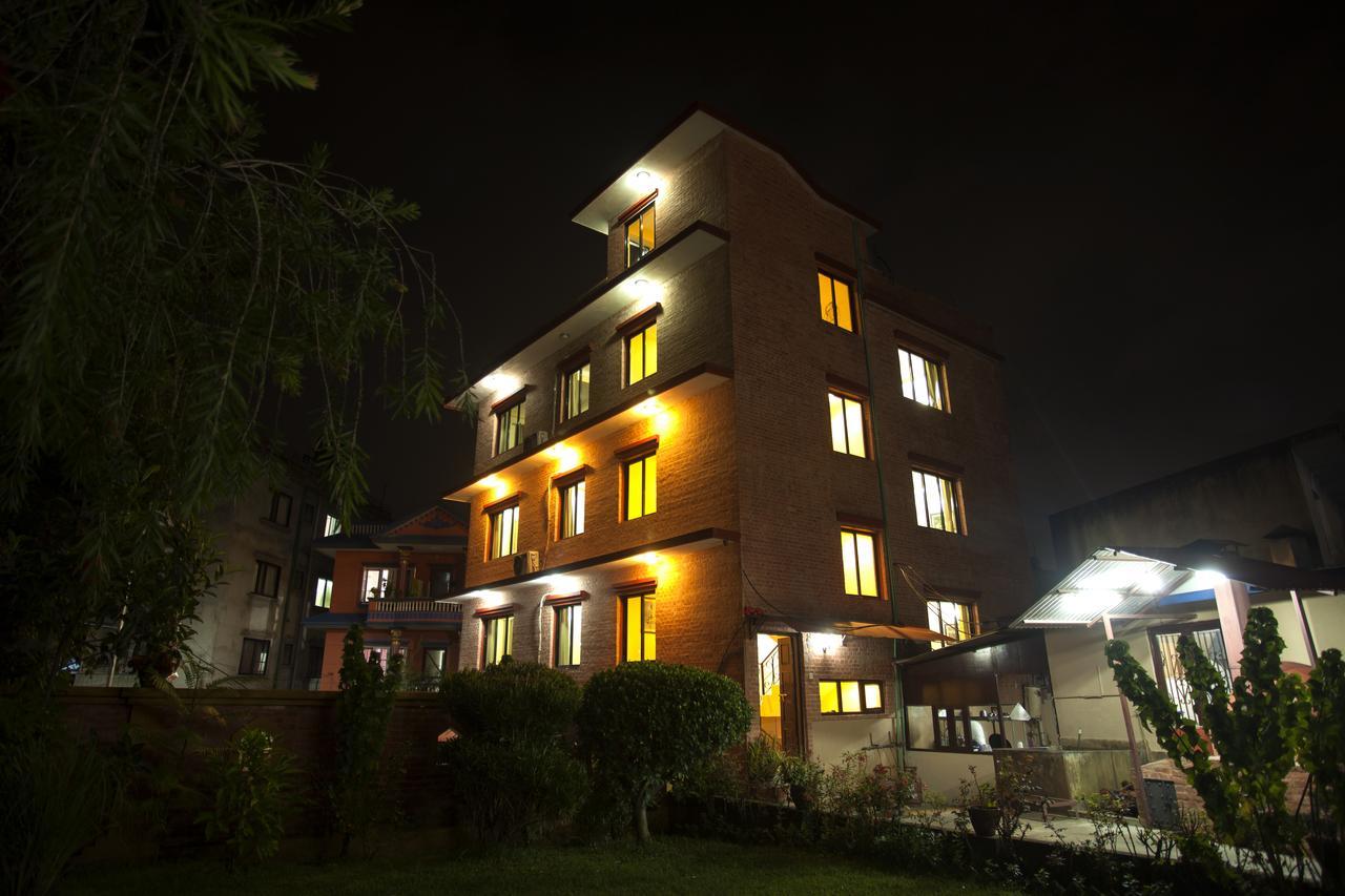 Royal Astoria Hotel Kathmandu Esterno foto