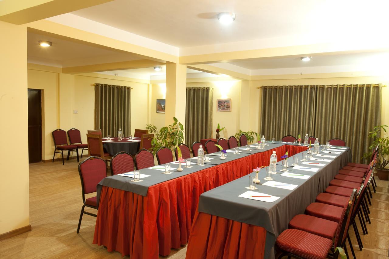 Royal Astoria Hotel Kathmandu Esterno foto