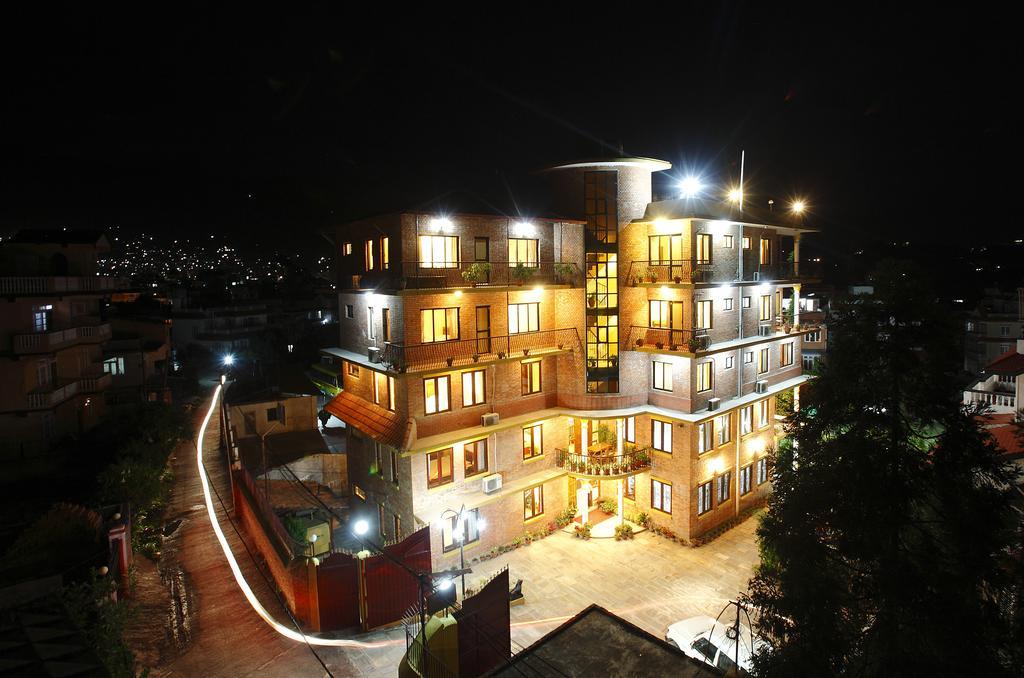 Royal Astoria Hotel Kathmandu Esterno foto